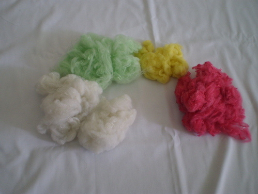 15D x 64mm PSF Polyester Staple Fiber , White Green Red Yellow
