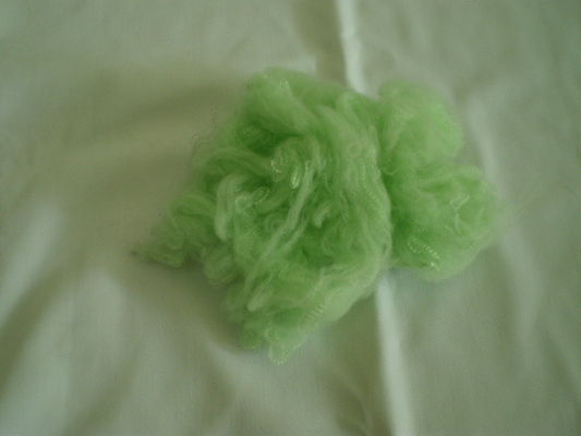 32MM - 102MM Red Virgin Polyester Staple Fiber For Non-Woven Fabric