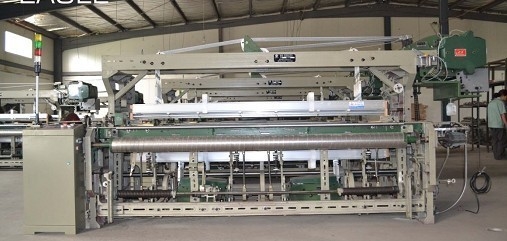 Medium - speed Textile Industry Machinery / Control Flexible Fabrics Rapier Loom